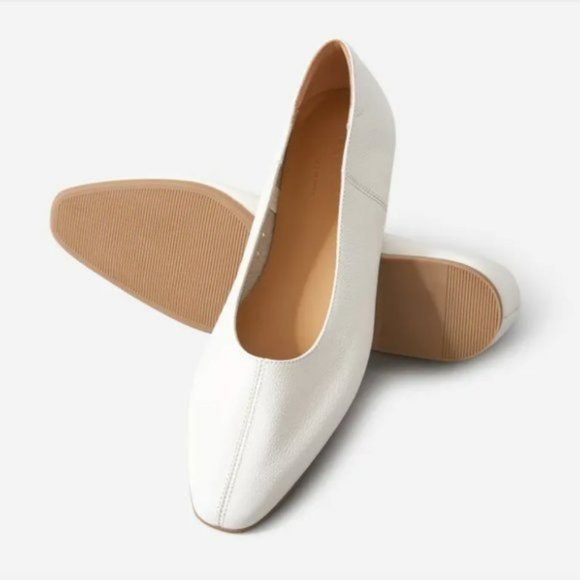 Everlane Shoes - NWOB Everlane Tapered Day Glove White Flat sz 8.5